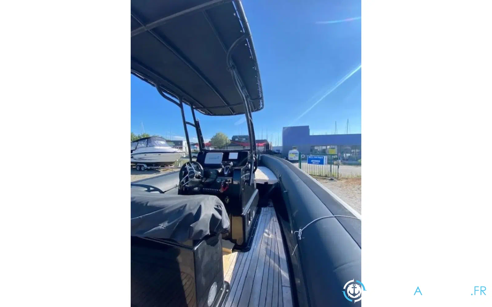 slider 5 Sea Water Phantom 280