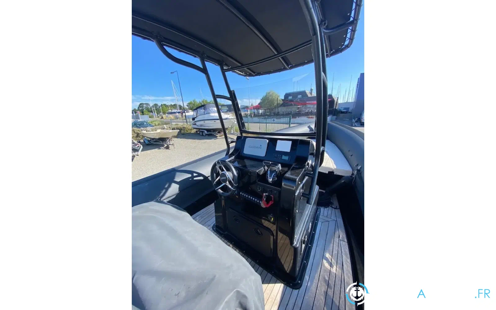 slider 8 Sea Water Phantom 280