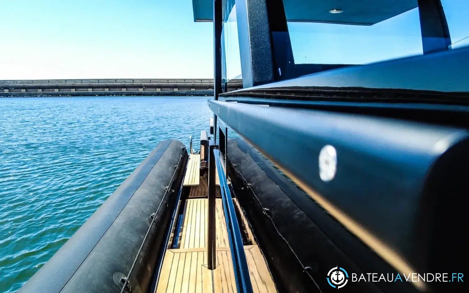 slider 1 Sea Water Smeralda 400