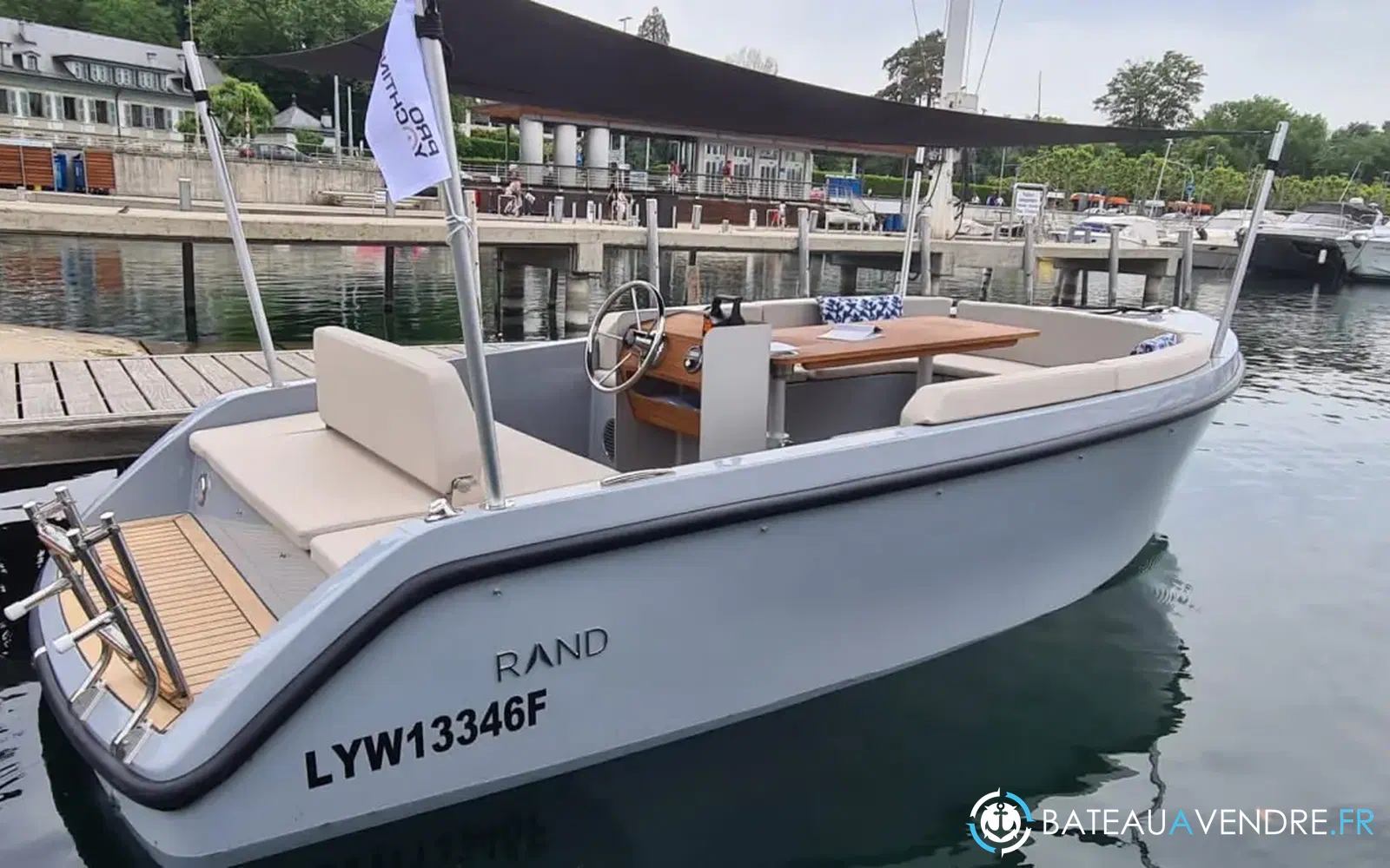 slider 0 Rand Boats Picnic 18