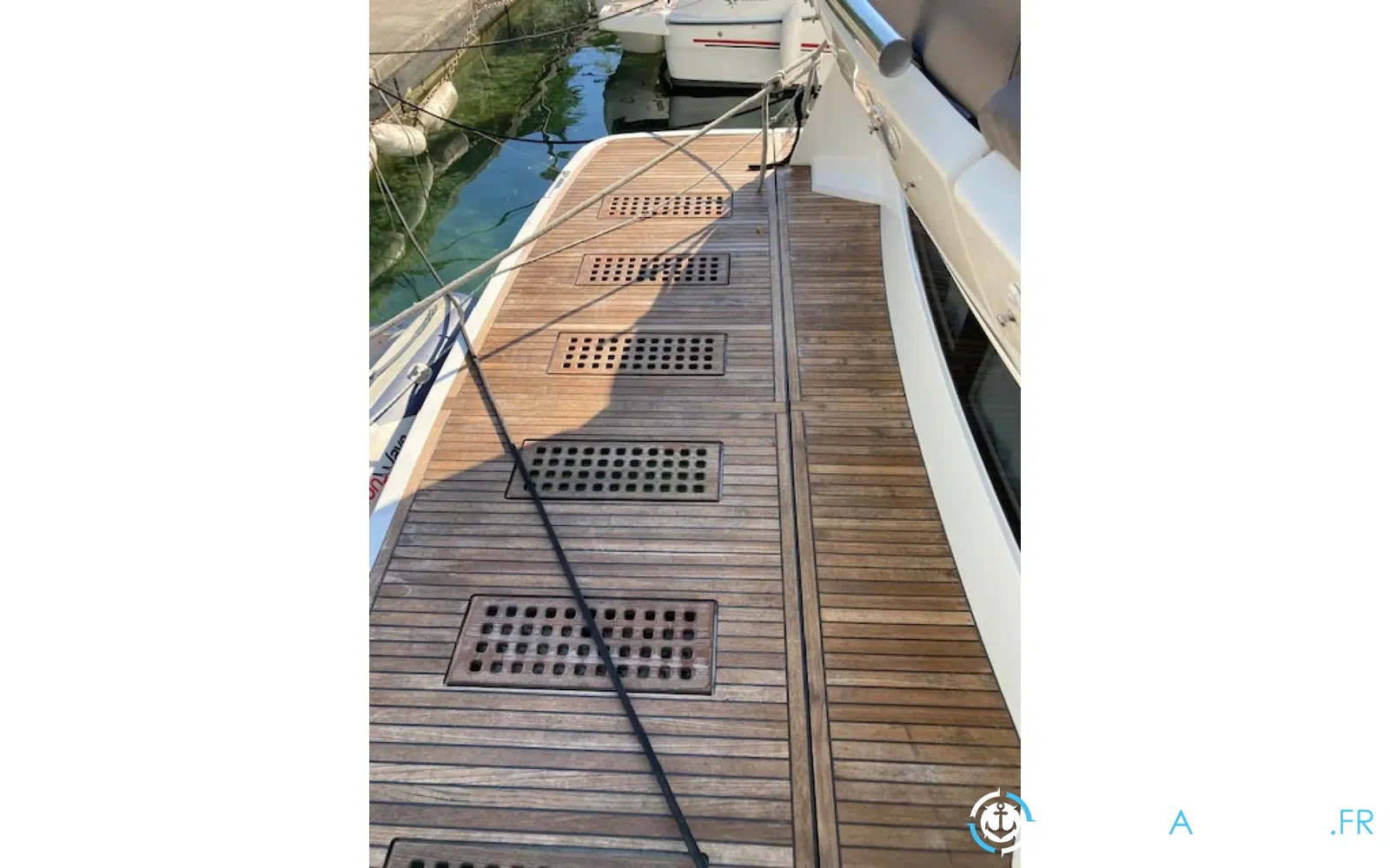 slider 11 Prestige Yachts 550 Fly