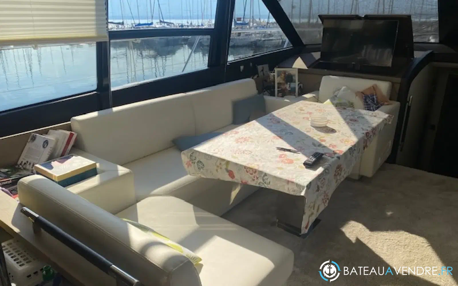 slider 14 Prestige Yachts 550 Fly