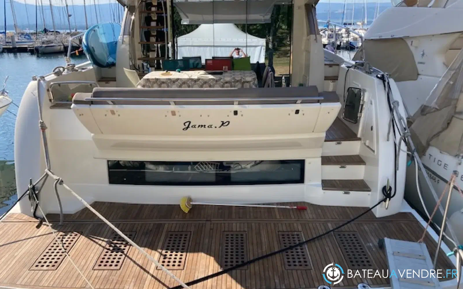 slider 5 Prestige Yachts 550 Fly
