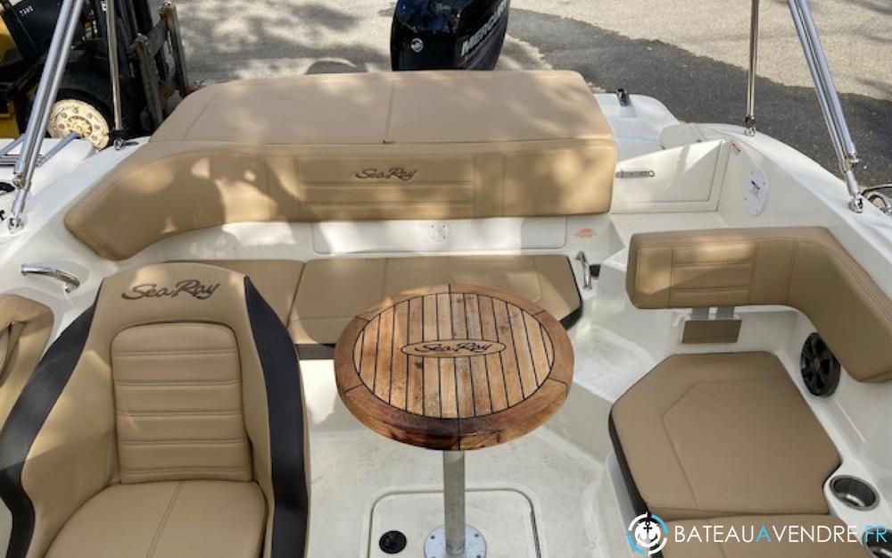 Sea Ray 190 SPX OB interieur photo 4