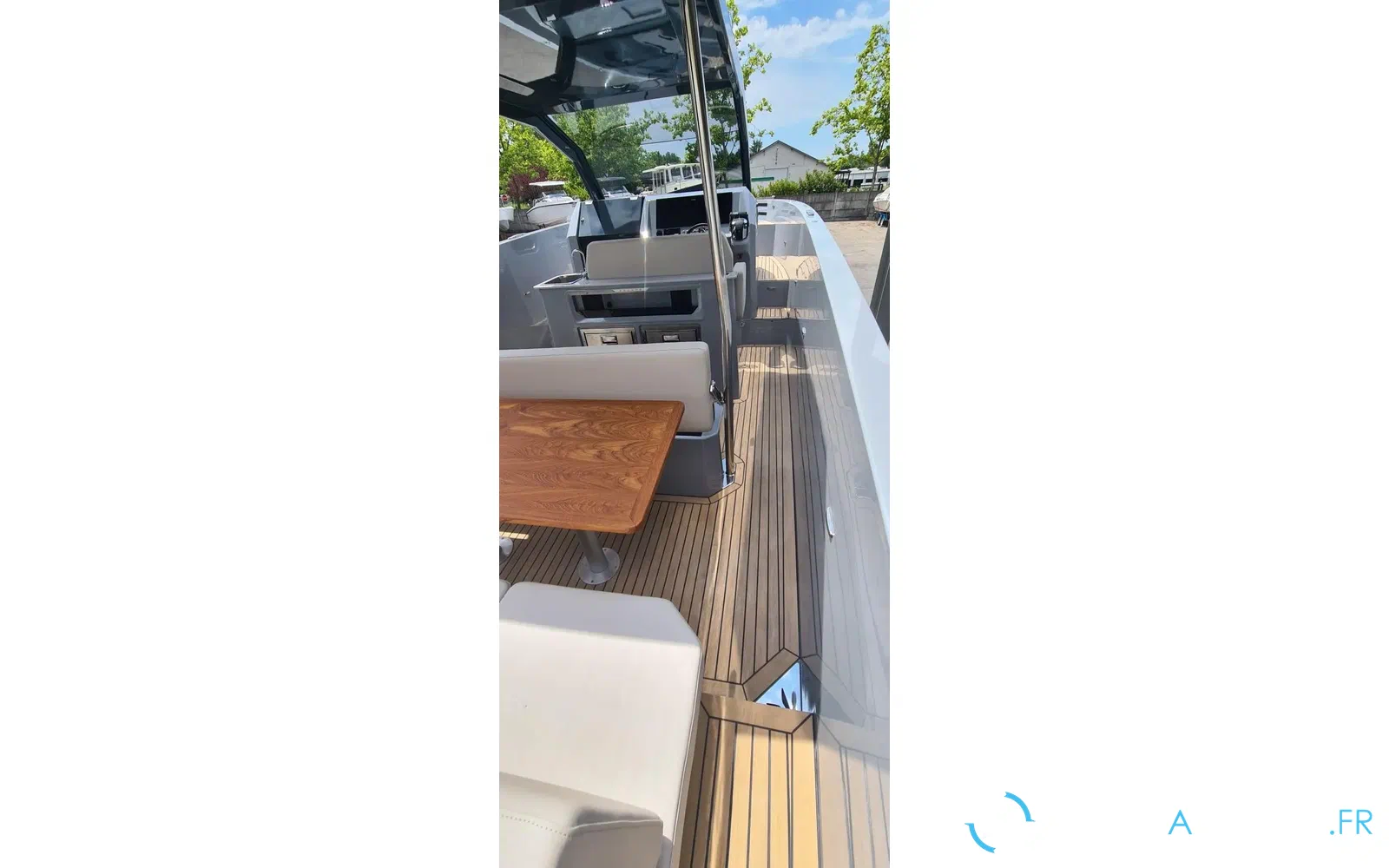slider 20 Rand Boats Escape 30