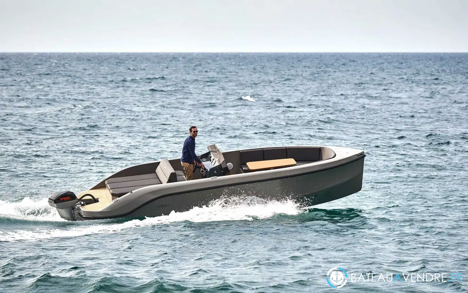 slider 0 Rand Boats Play 24
