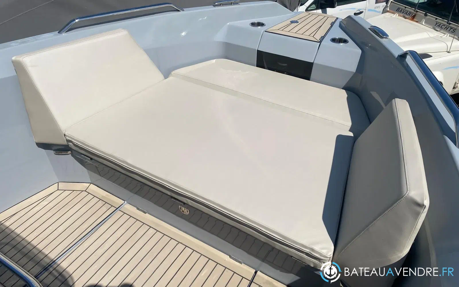 slider 9 Rand Boats Roamer 29