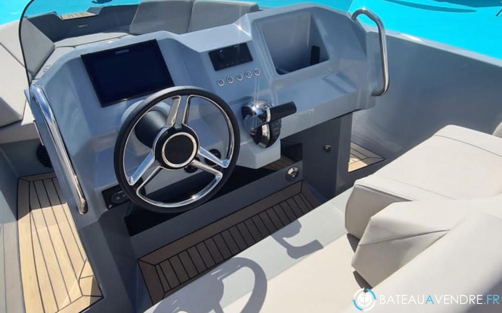 Rand Boats Source 22 interieur photo 4