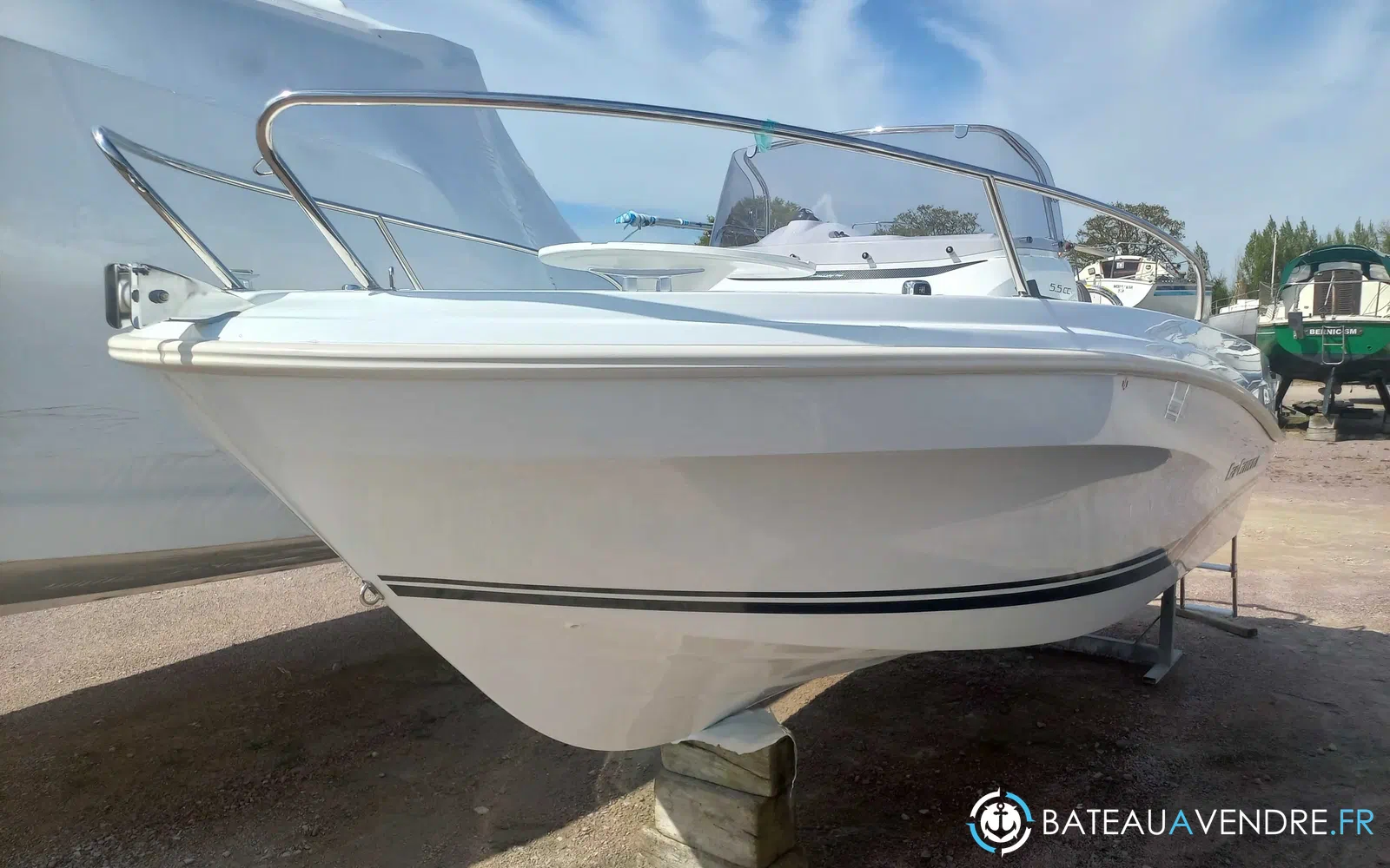 slider 0 Jeanneau Cap Camarat 5.5 CC