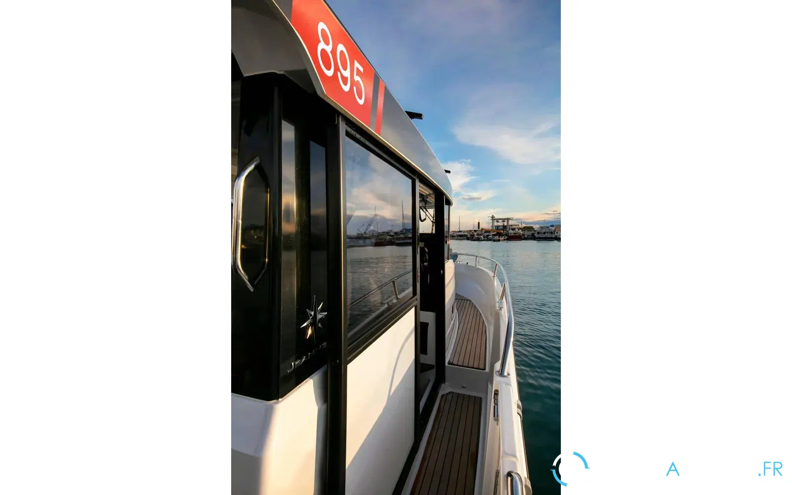 slider 3 Jeanneau Merry Fisher 895 Sport