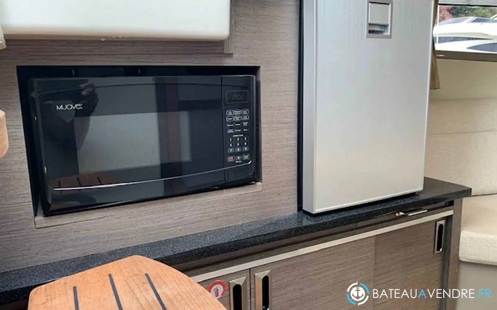 slider 11 Sea Ray 320 Sundancer