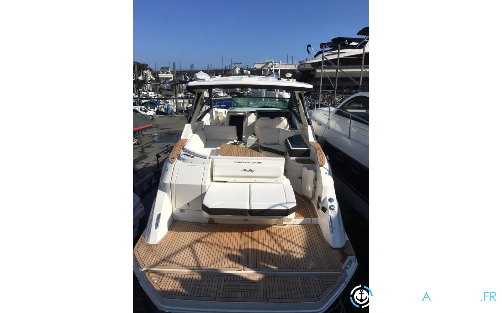 slider 1 Sea Ray 320 Sundancer