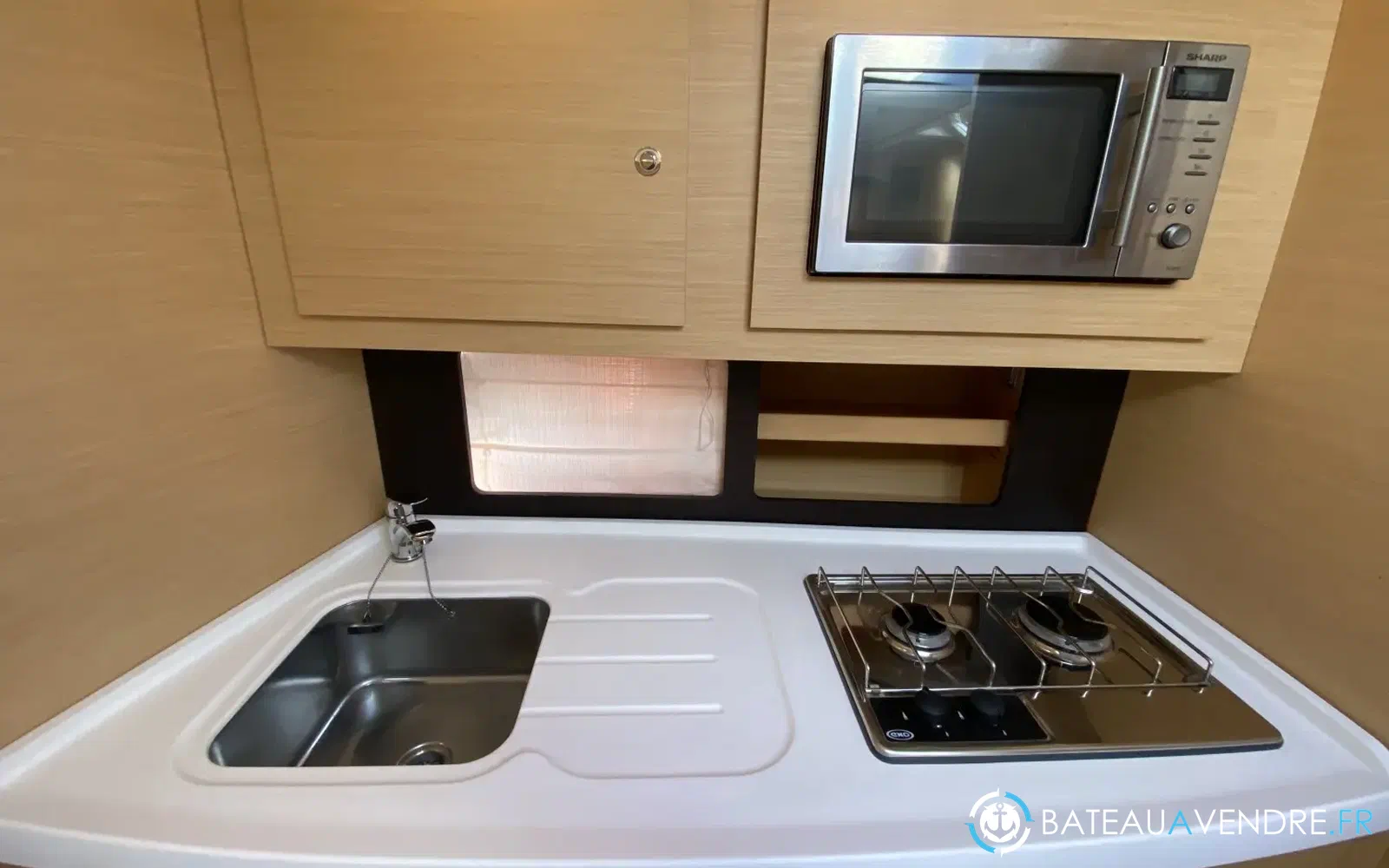 slider 10 Beneteau Monte Carlo 37