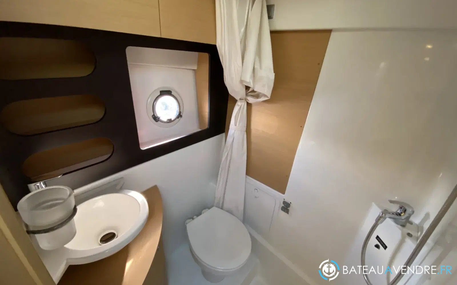 slider 13 Beneteau Monte Carlo 37