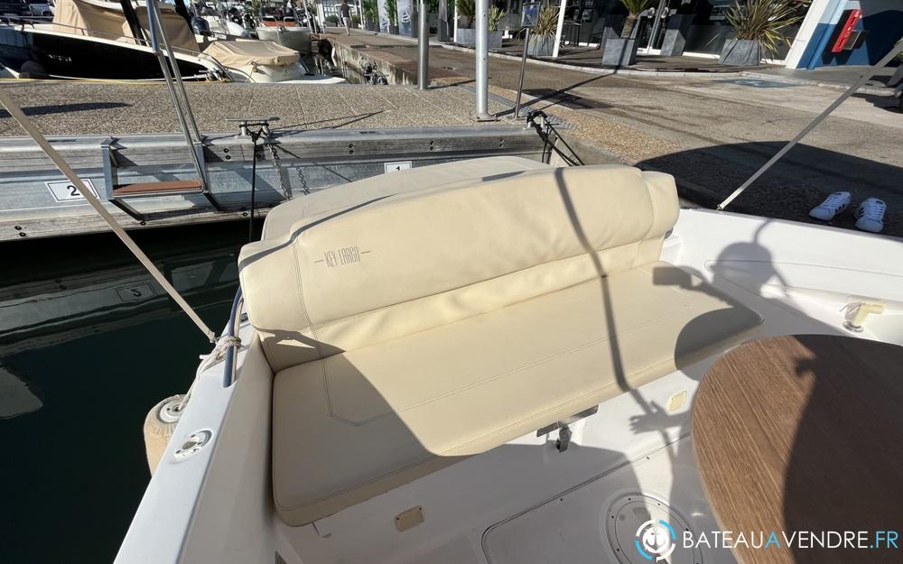 Sessa Marine Key Largo 24 interieur photo 5