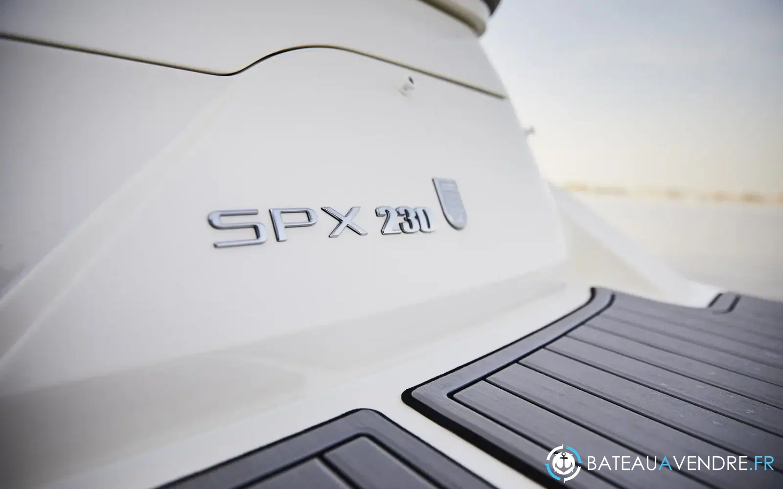 slider 2 Sea Ray 230 SPX