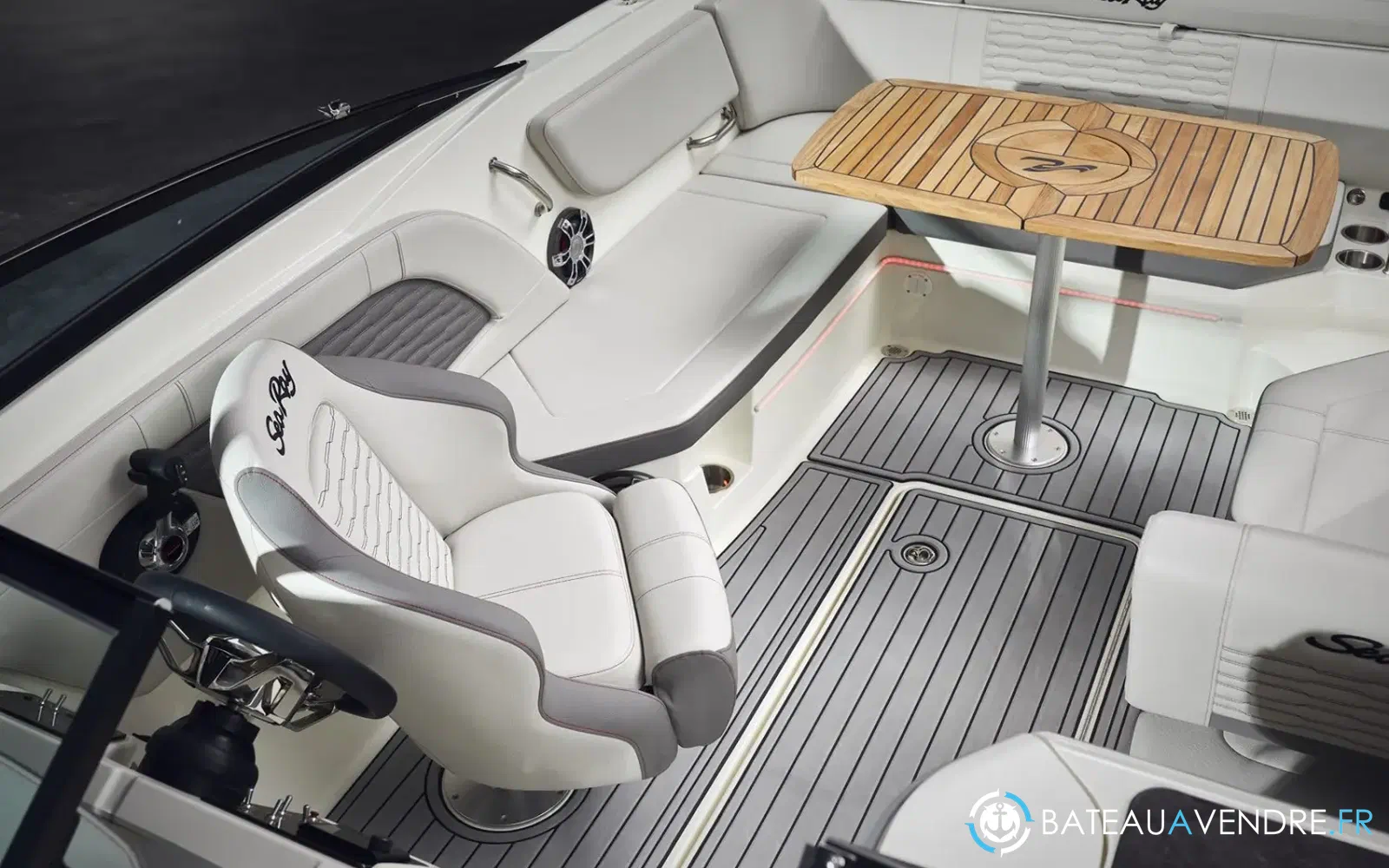 slider 3 Sea Ray 230 SPX