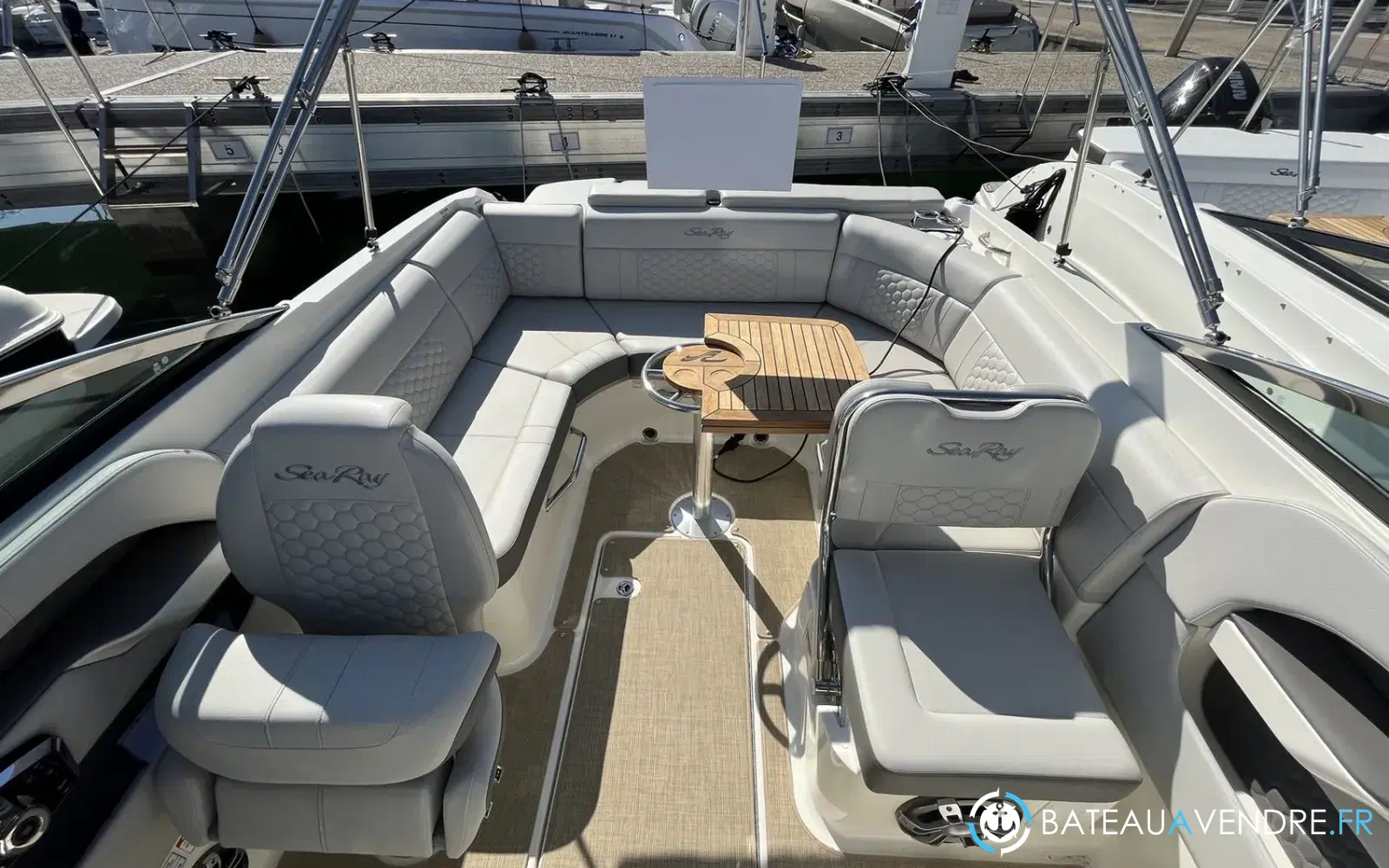 slider 5 Sea Ray 250 Sun Sport