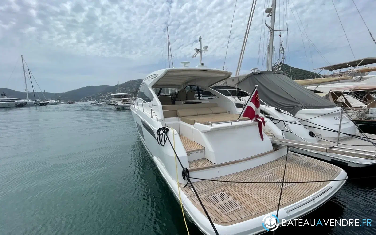 slider 1 Fairline Targa 48
