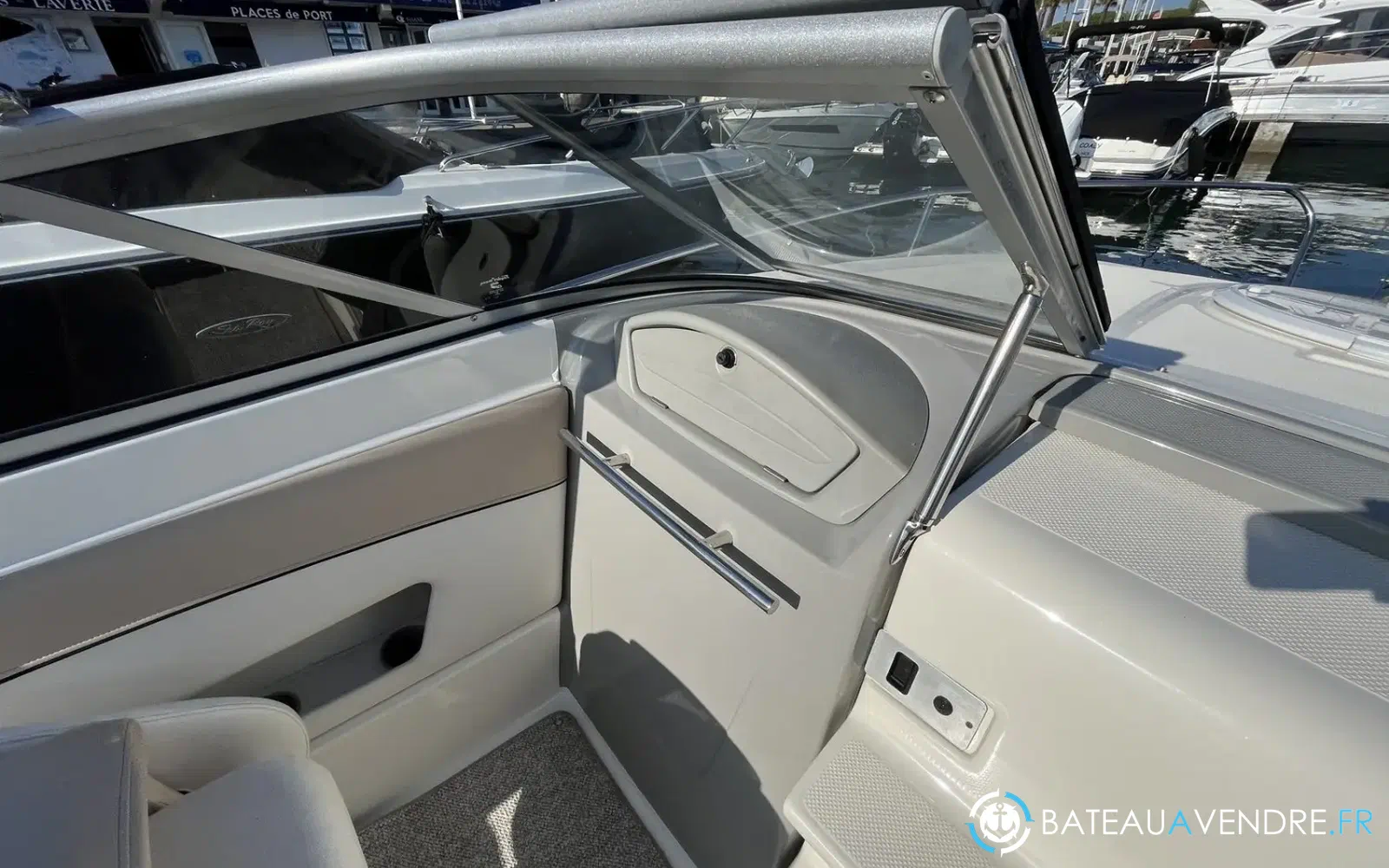 slider 8 Bayliner 702