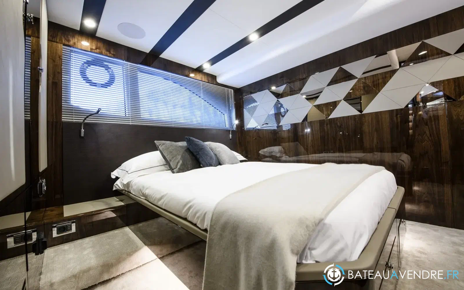 slider 6 Fairline Targa 45 Open