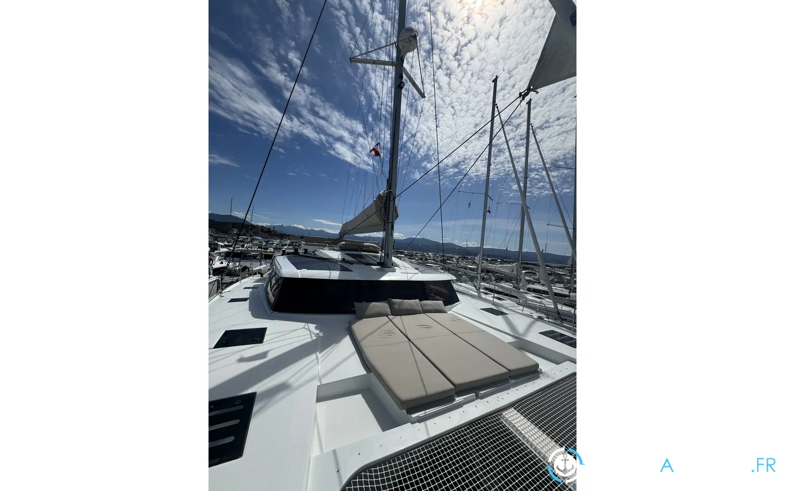 slider 10 Fountaine Pajot Tanna 47
