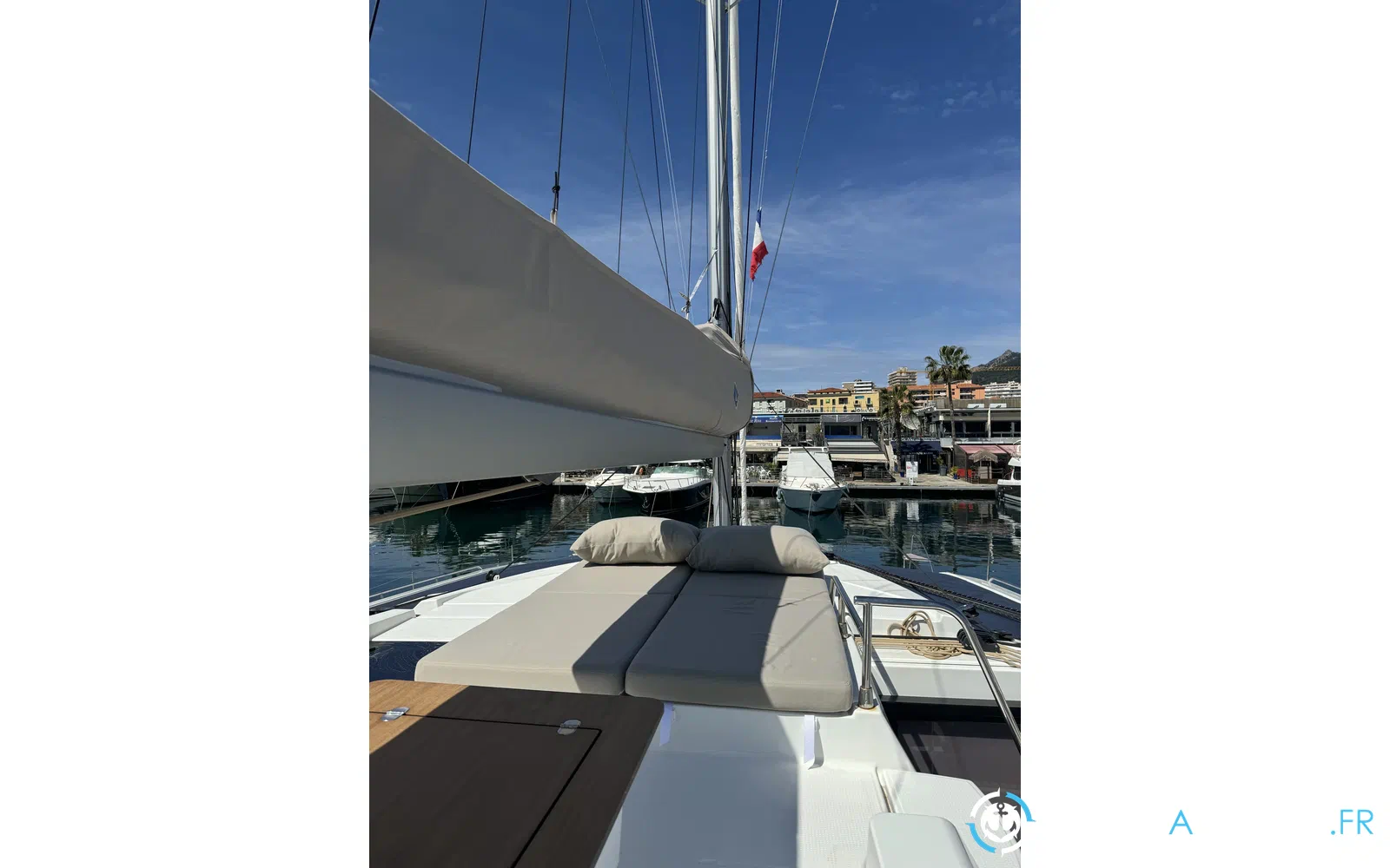 slider 11 Fountaine Pajot Tanna 47