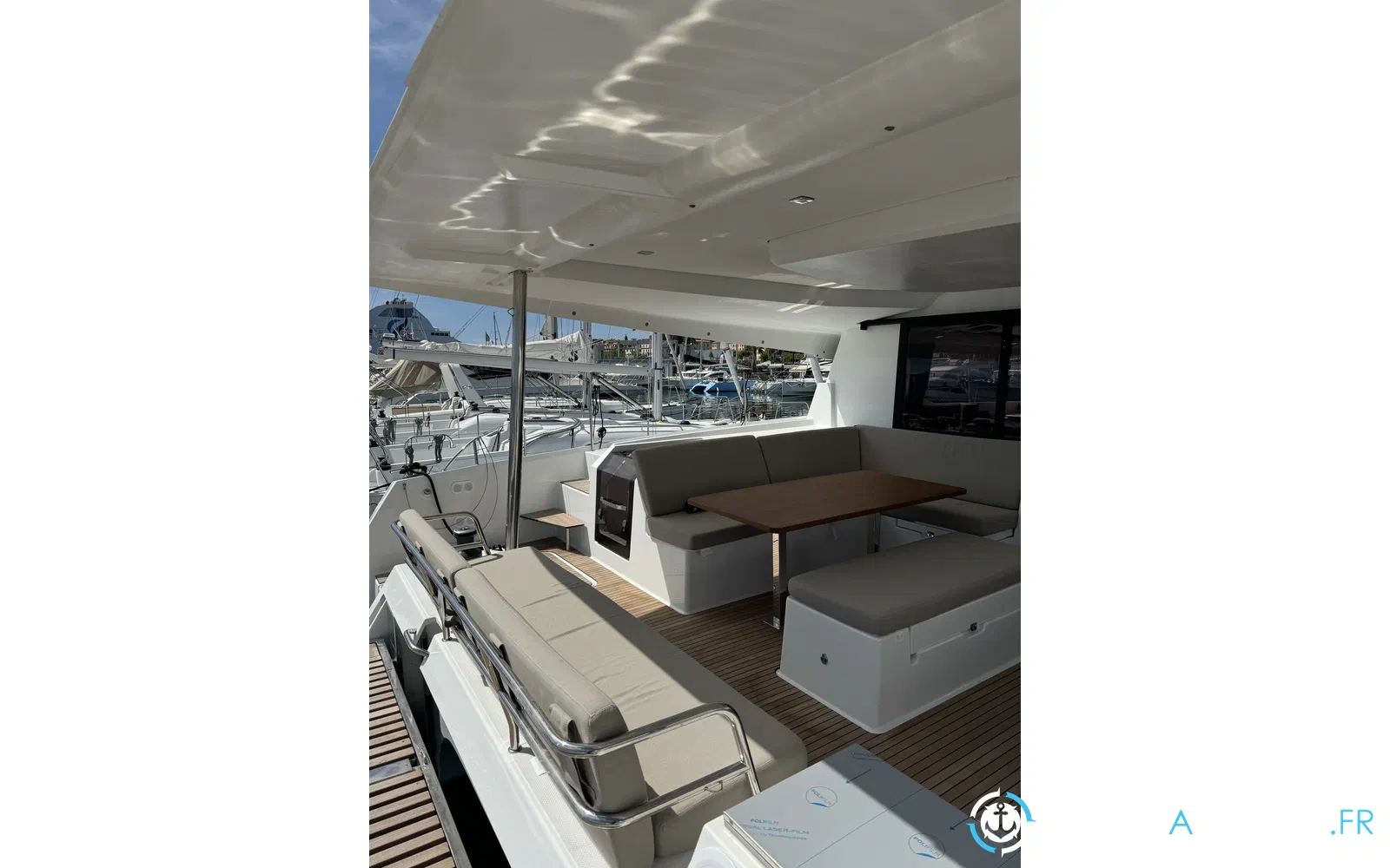 slider 6 Fountaine Pajot Tanna 47