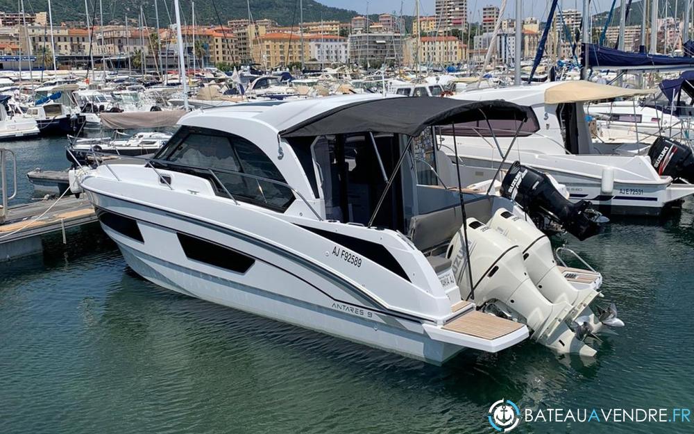 Beneteau Antares 9 OB exterieur photo de présentation