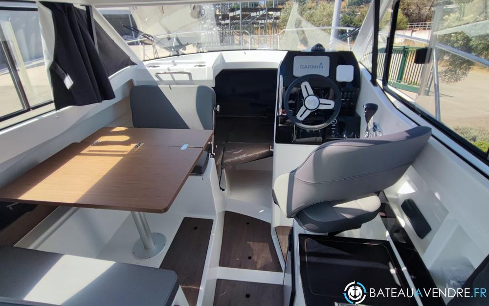 Beneteau Antares 7 interieur photo 4