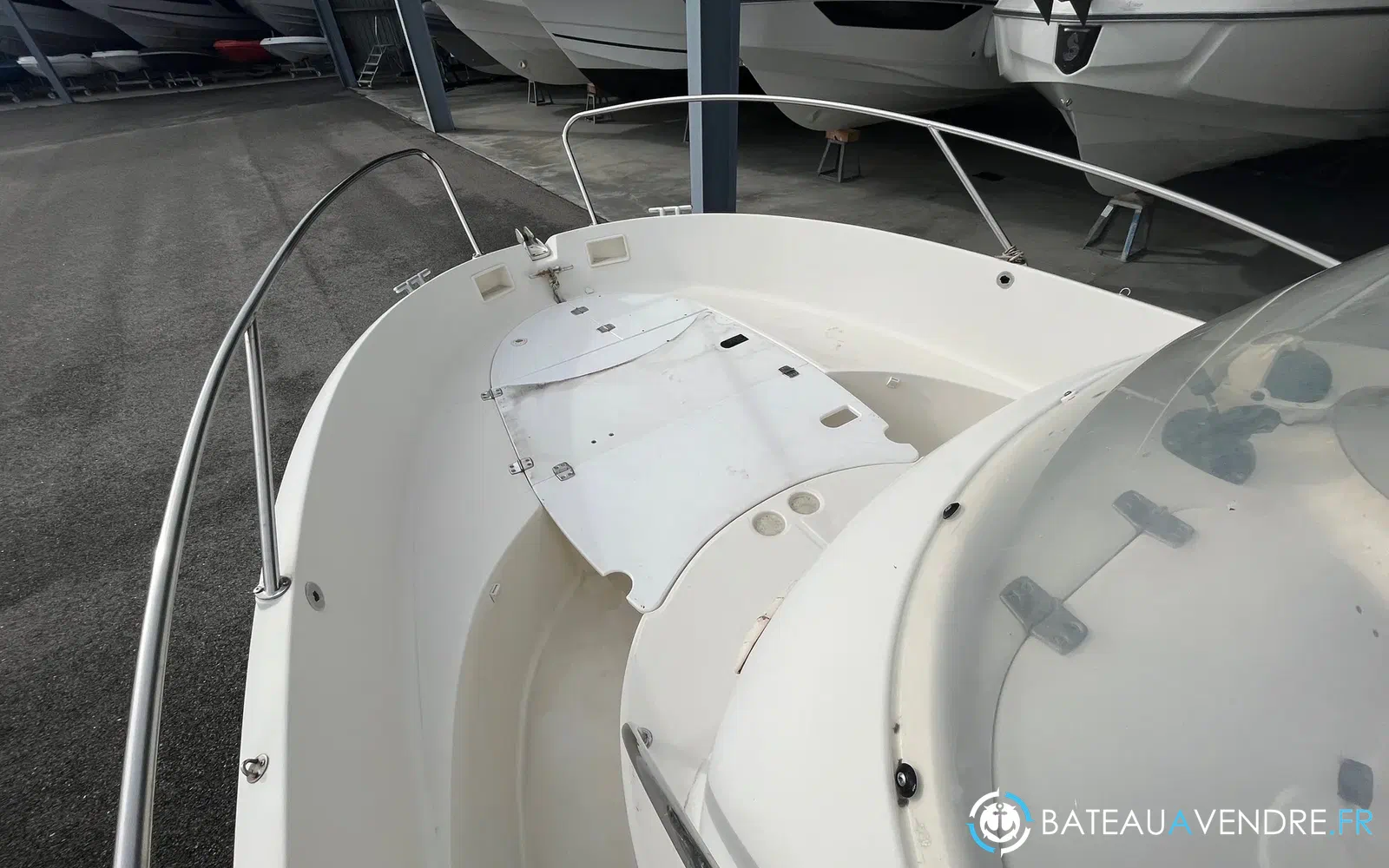 slider 9 Beneteau Flyer 550