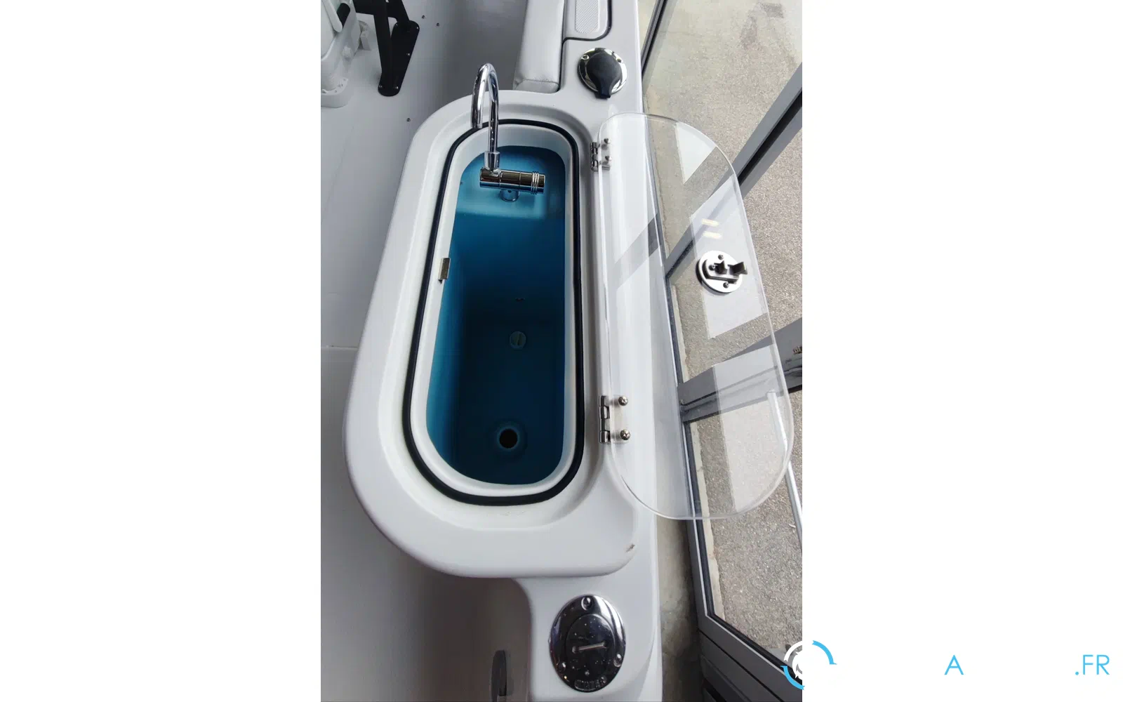 slider 21 Wellcraft Fisherman 242