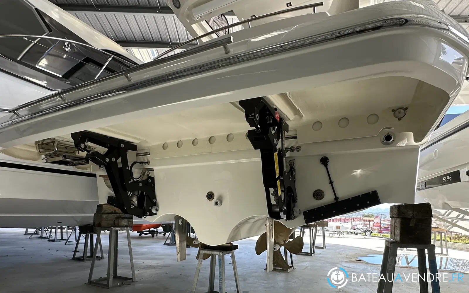 slider 13 Prestige Yachts 420 Fly