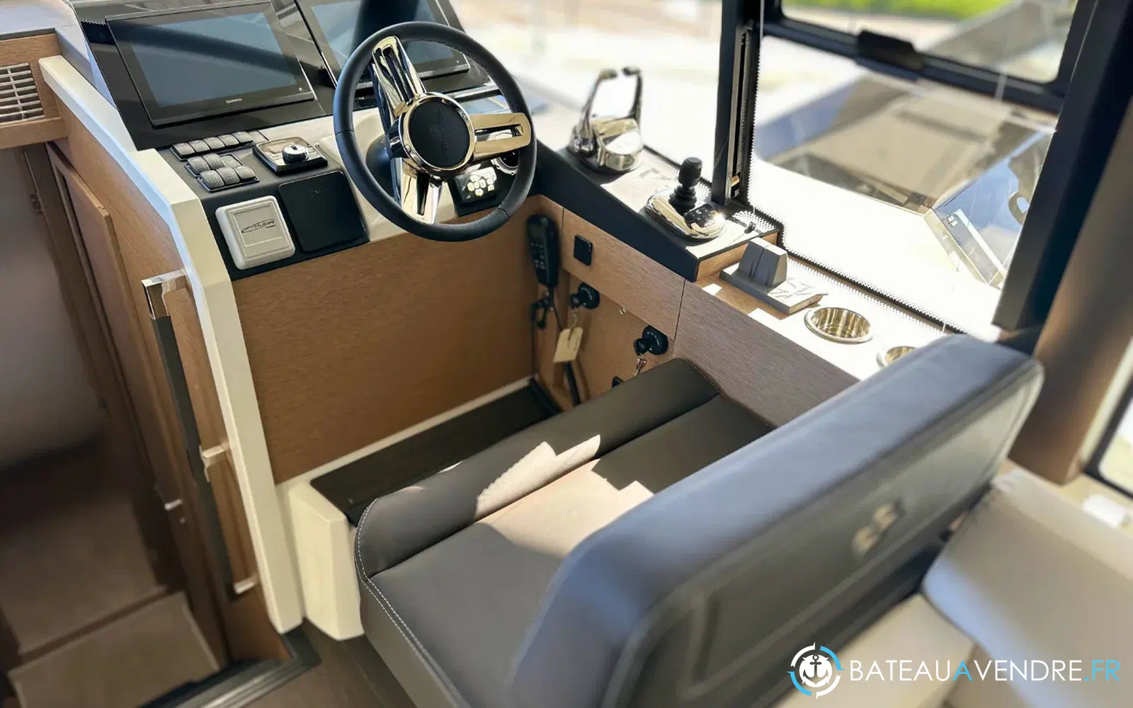 slider 15 Prestige Yachts 420 Fly