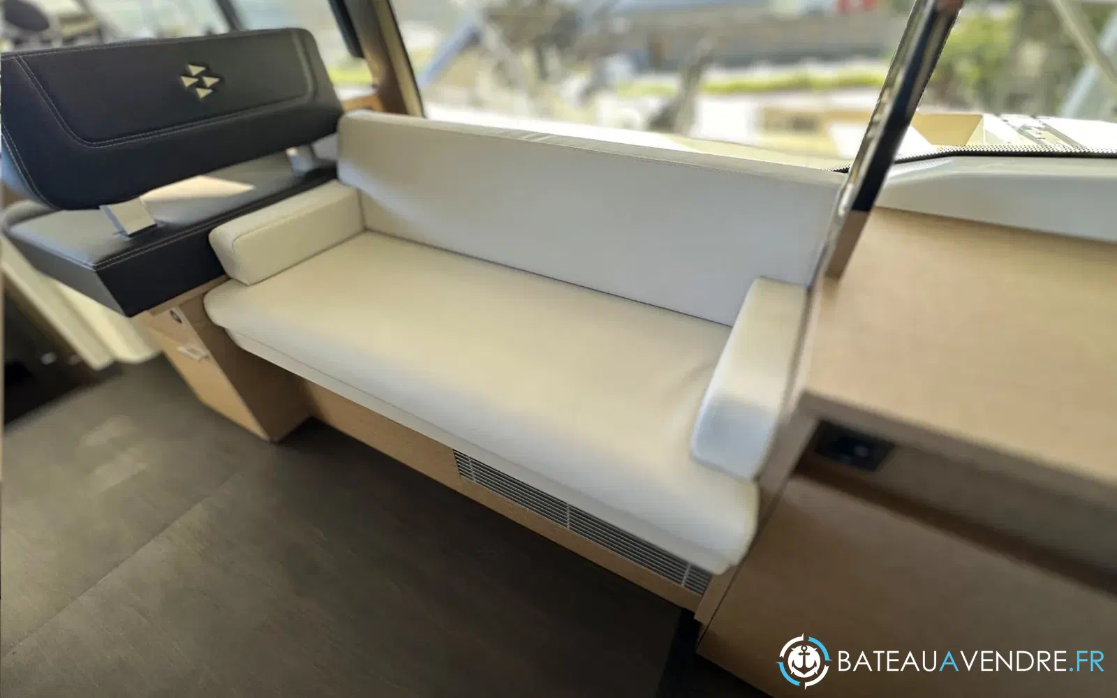 slider 24 Prestige Yachts 420 Fly