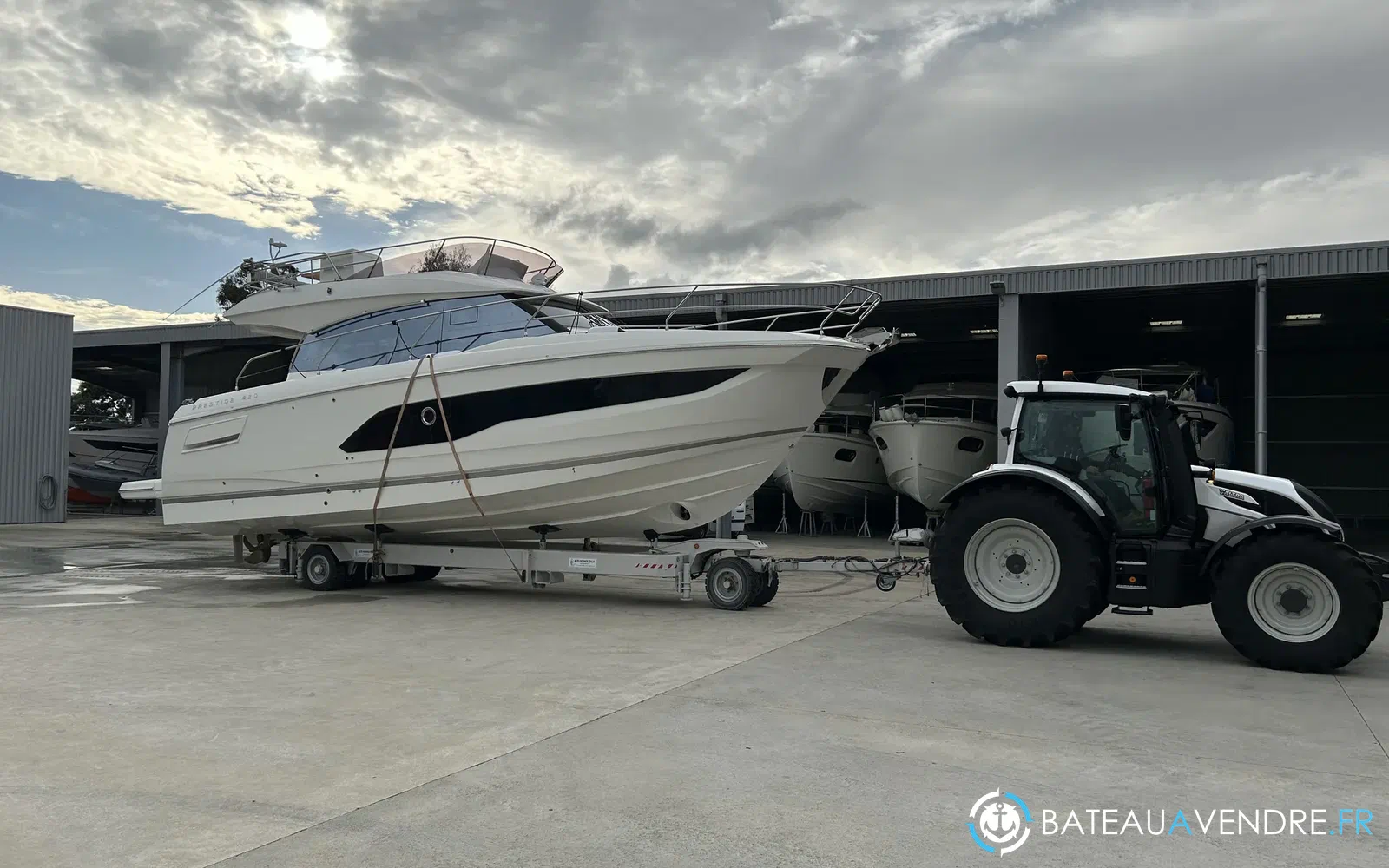 slider 4 Prestige Yachts 420 Fly
