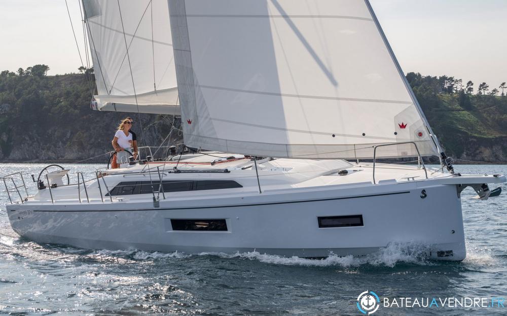 Beneteau Oceanis 37.1 exterieur photo de présentation