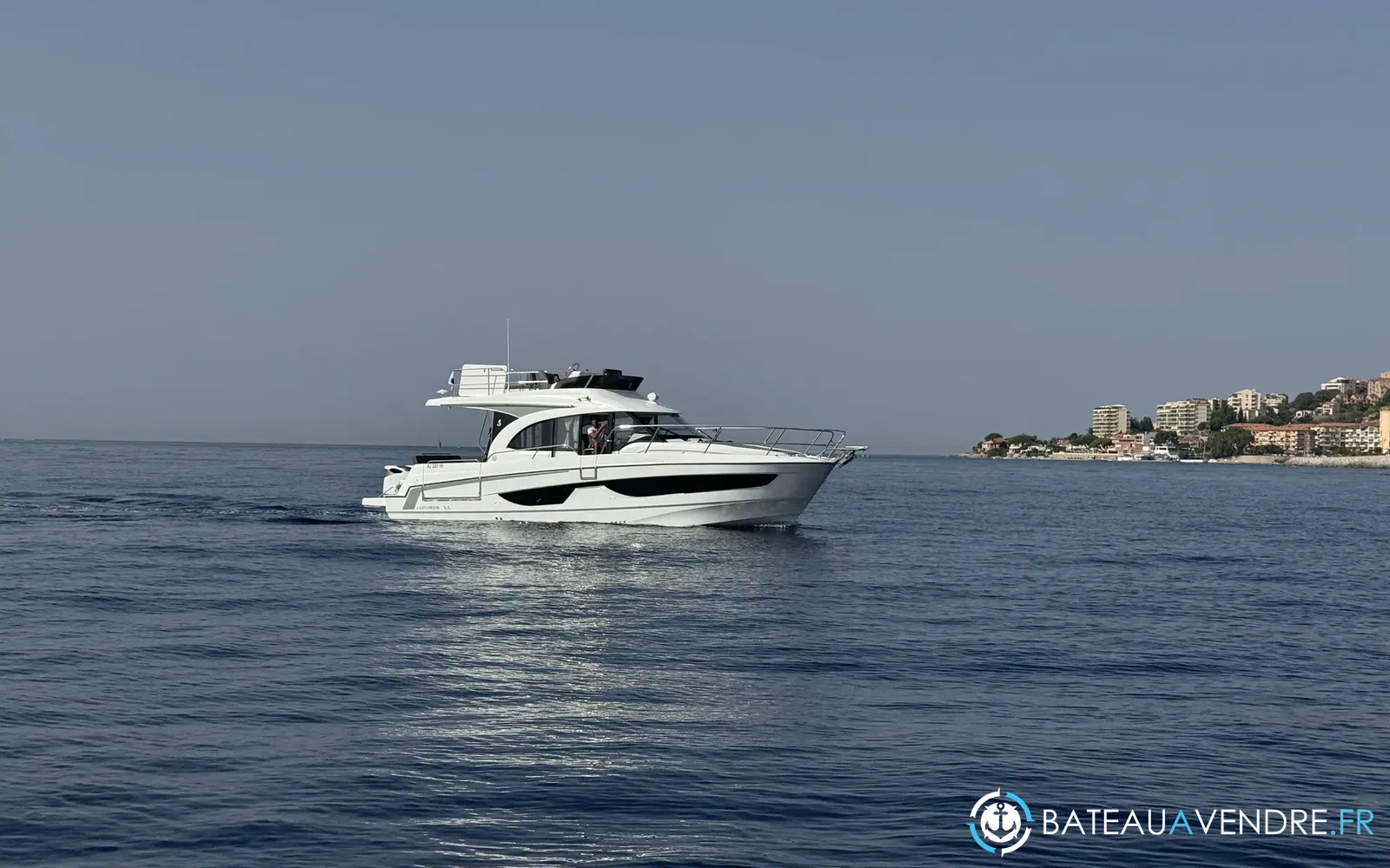 slider 9 Beneteau Antares 11 Fly