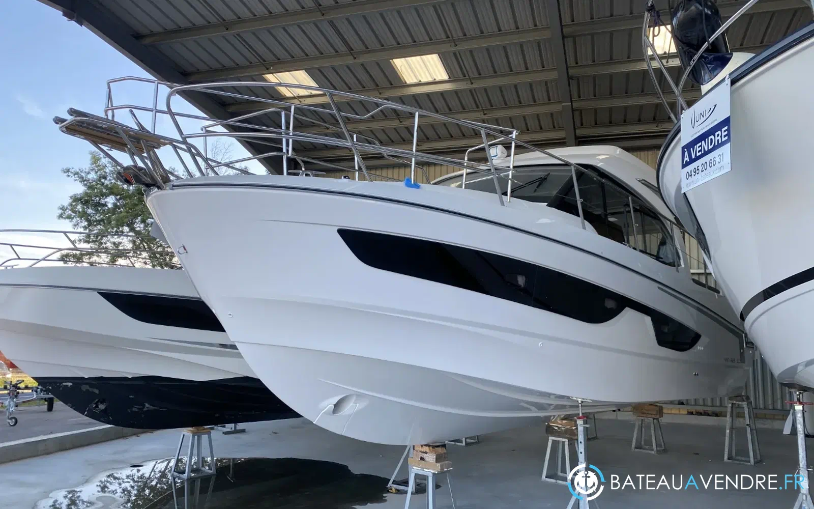 slider 16 Beneteau Antares 11 Fly
