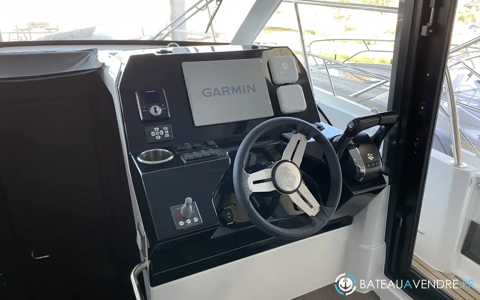 slider 17 Beneteau Antares 11 Fly