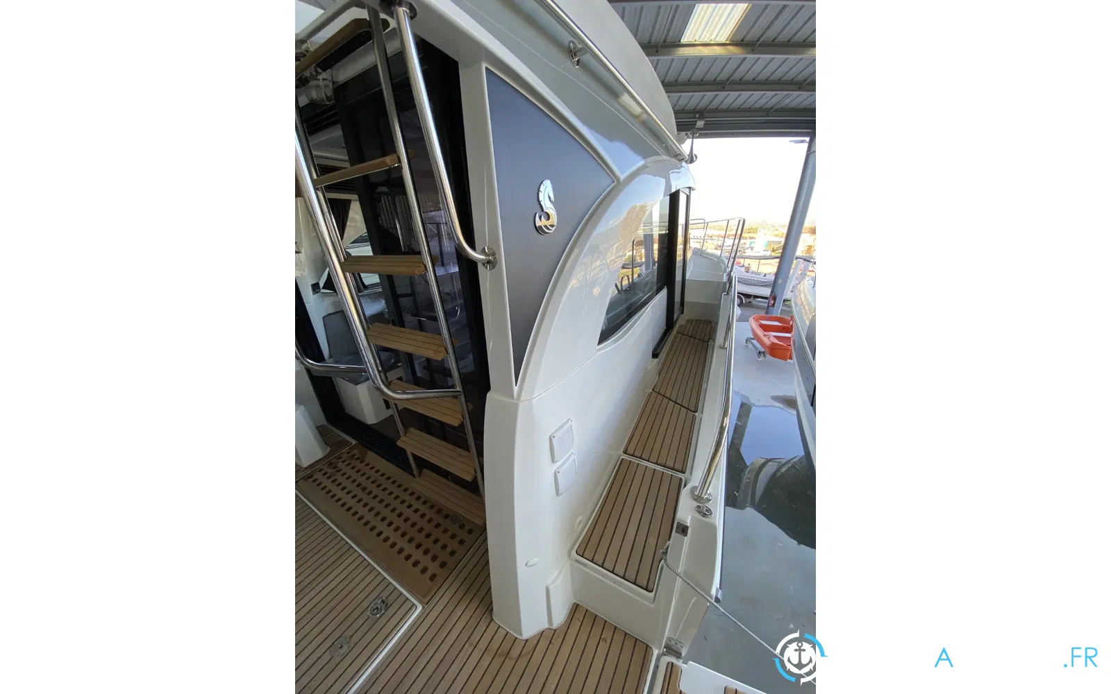 slider 21 Beneteau Antares 11