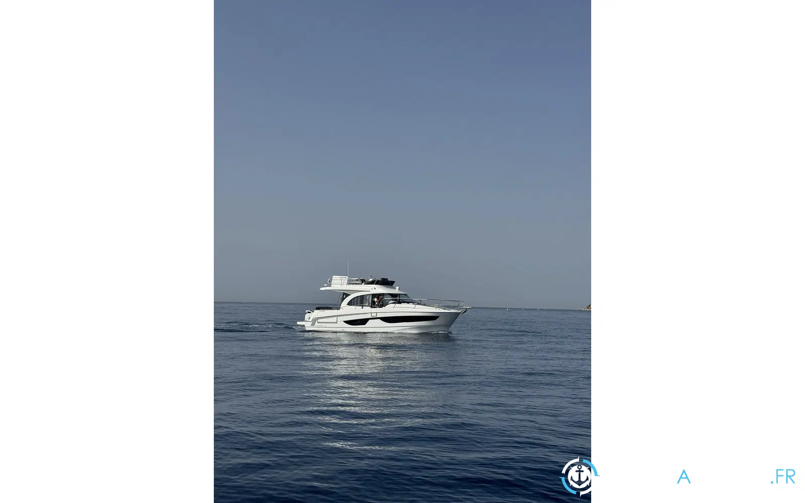 slider 8 Beneteau Antares 11 Fly
