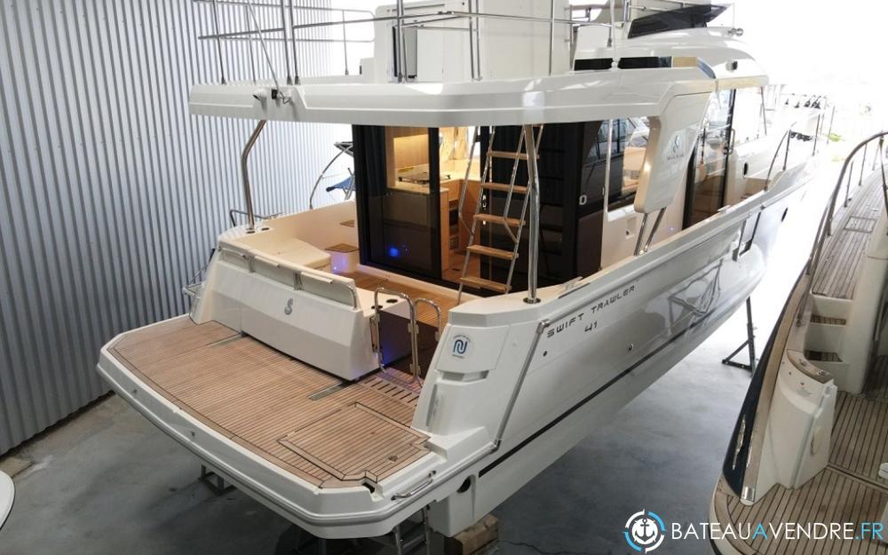 Beneteau Swift Trawler 41 Fly interieur photo 3