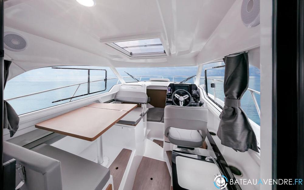 Beneteau Antares 8 Fishing interieur photo 3