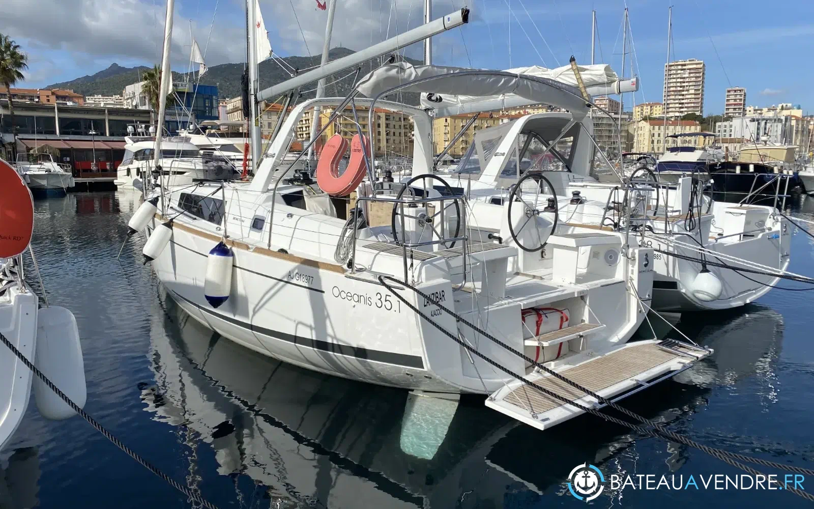 slider 2 Beneteau Oceanis 35.1