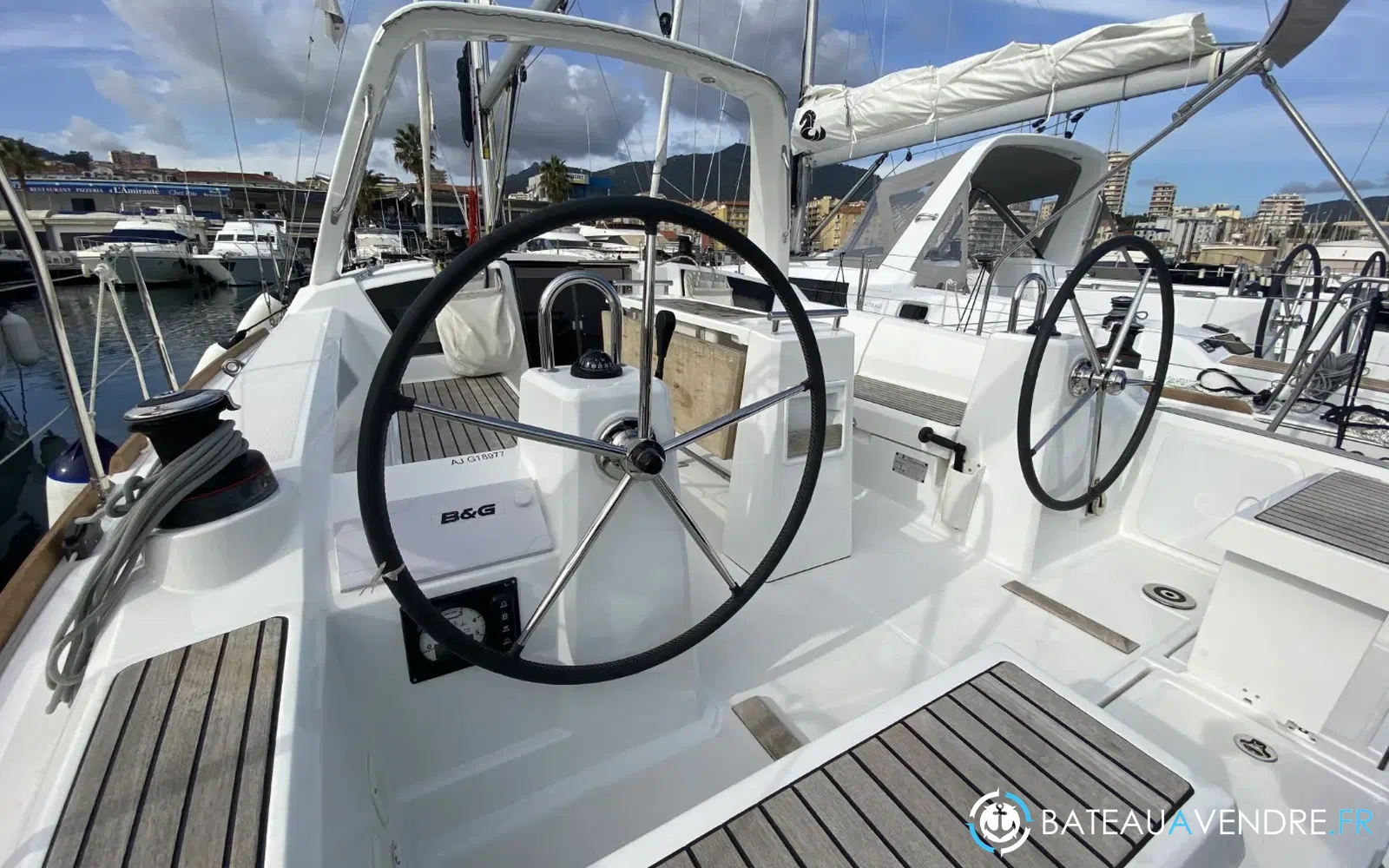 slider 3 Beneteau Oceanis 35.1