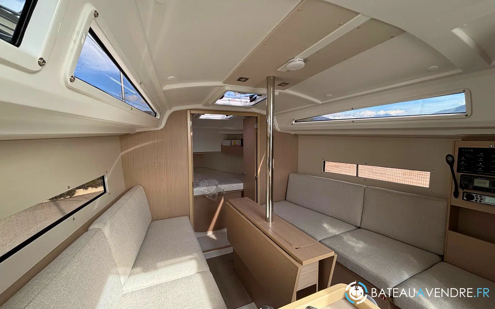 slider 11 Beneteau Oceanis 30.1