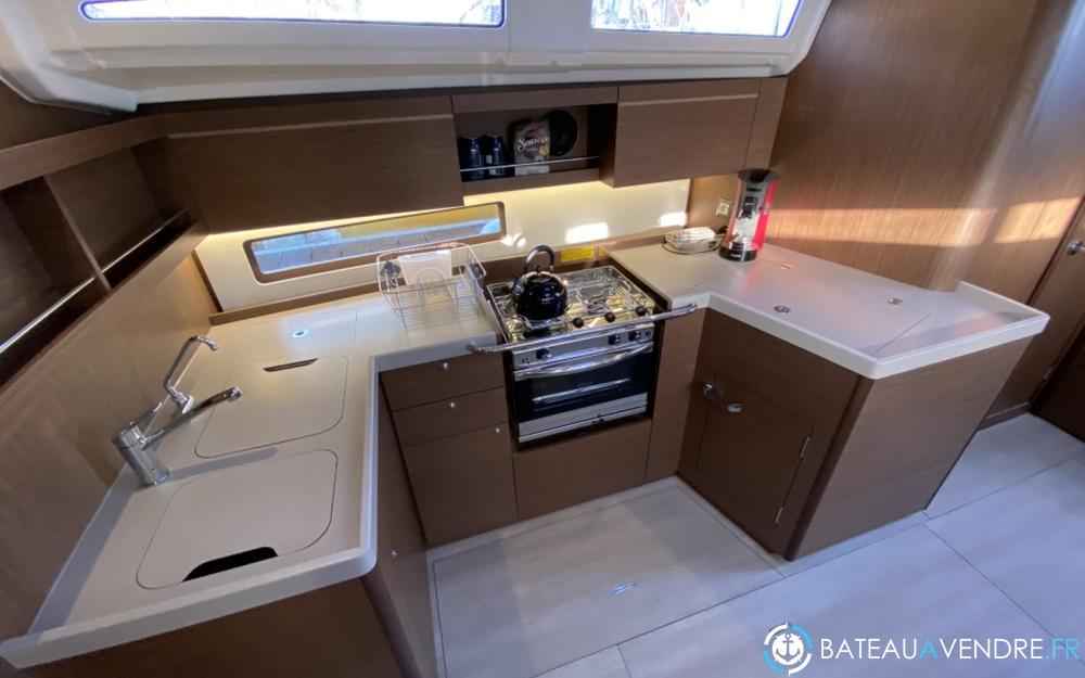 Beneteau Oceanis 40.1 interieur photo 4