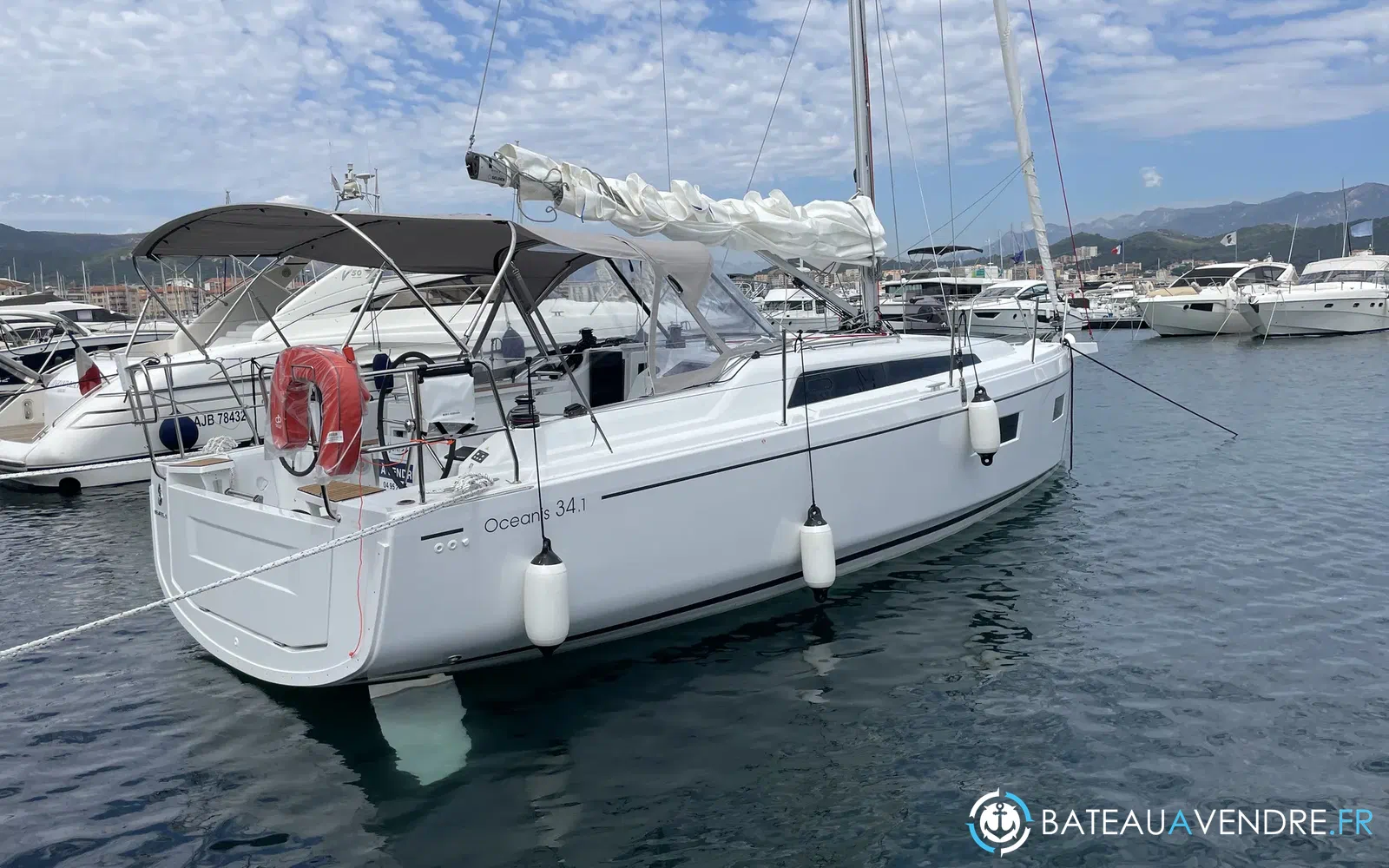 slider 4 Beneteau Oceanis 34.1