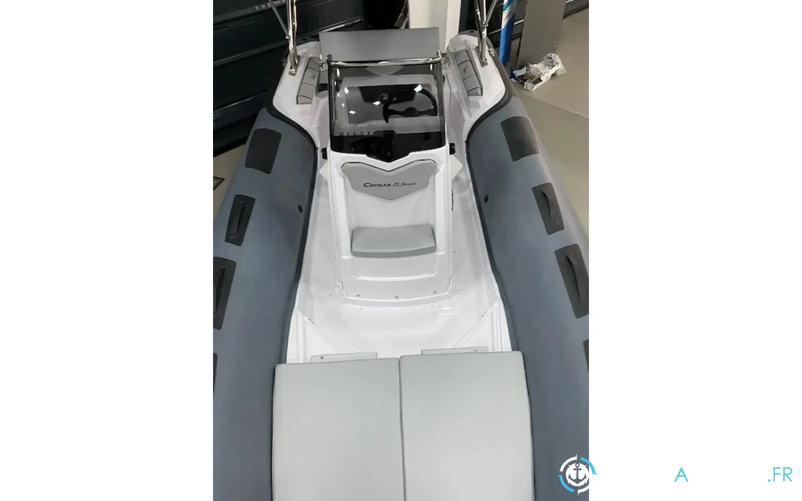 slider 7 Ranieri Cayman 21 Sport